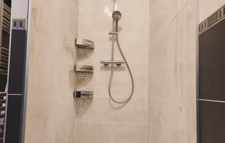 Rénovation douche après dégâts des eaux